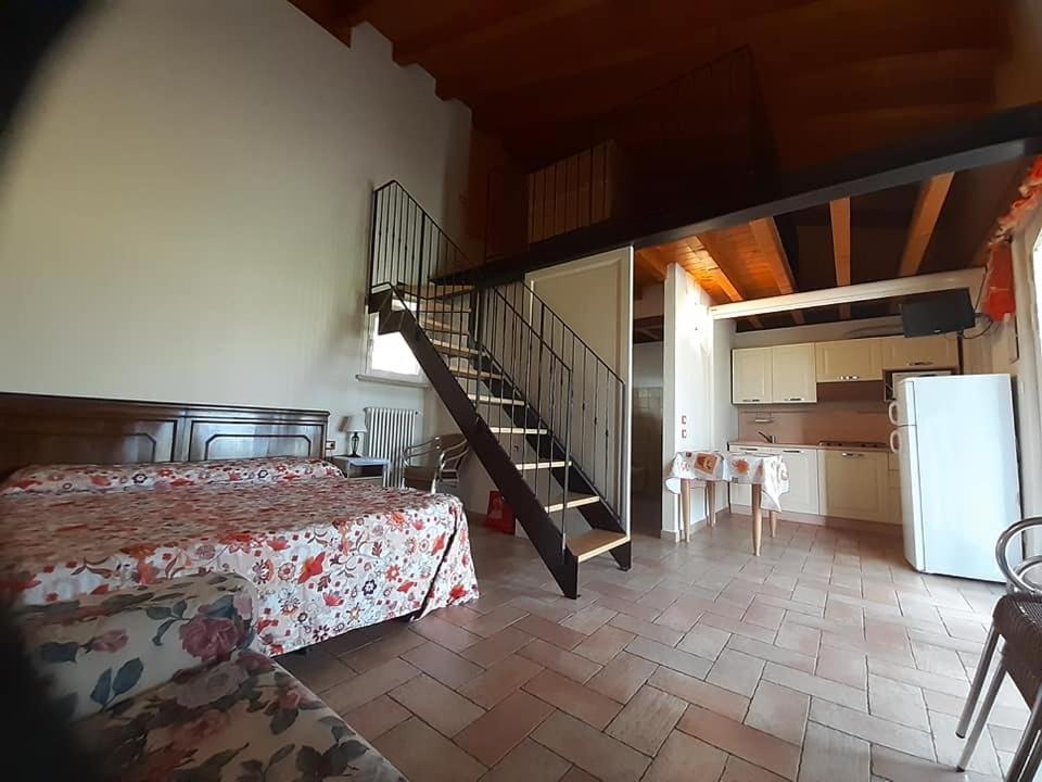 Agriturismo Lizzarola Villa Пескиера дел Гарда Екстериор снимка