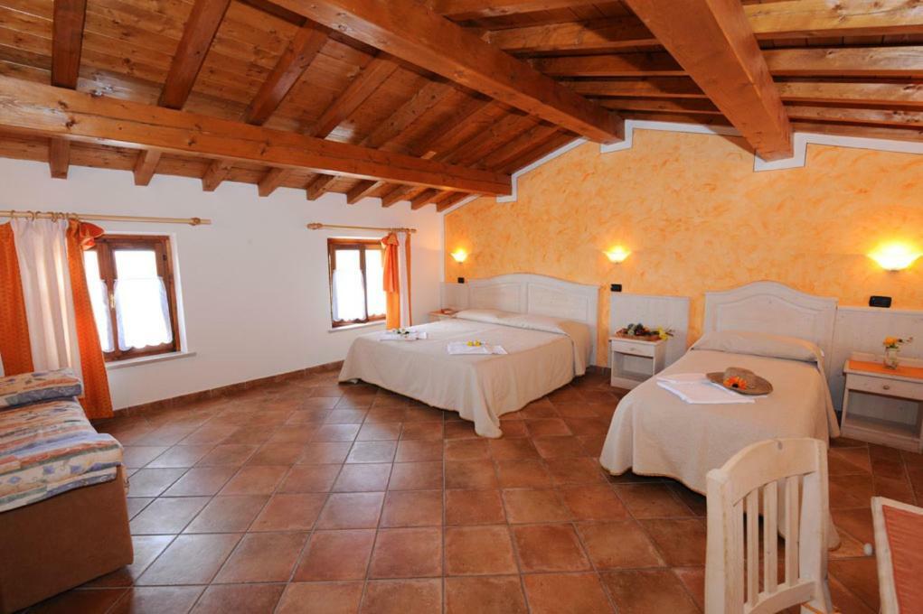 Agriturismo Lizzarola Villa Пескиера дел Гарда Екстериор снимка